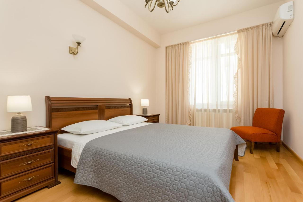 Apartment In The City Centre Ll Тбилиси Экстерьер фото