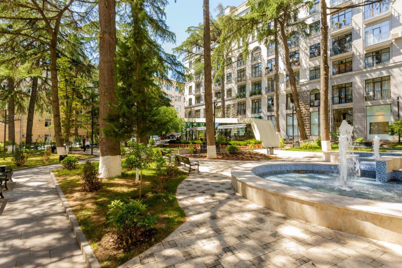Apartment In The City Centre Ll Тбилиси Экстерьер фото