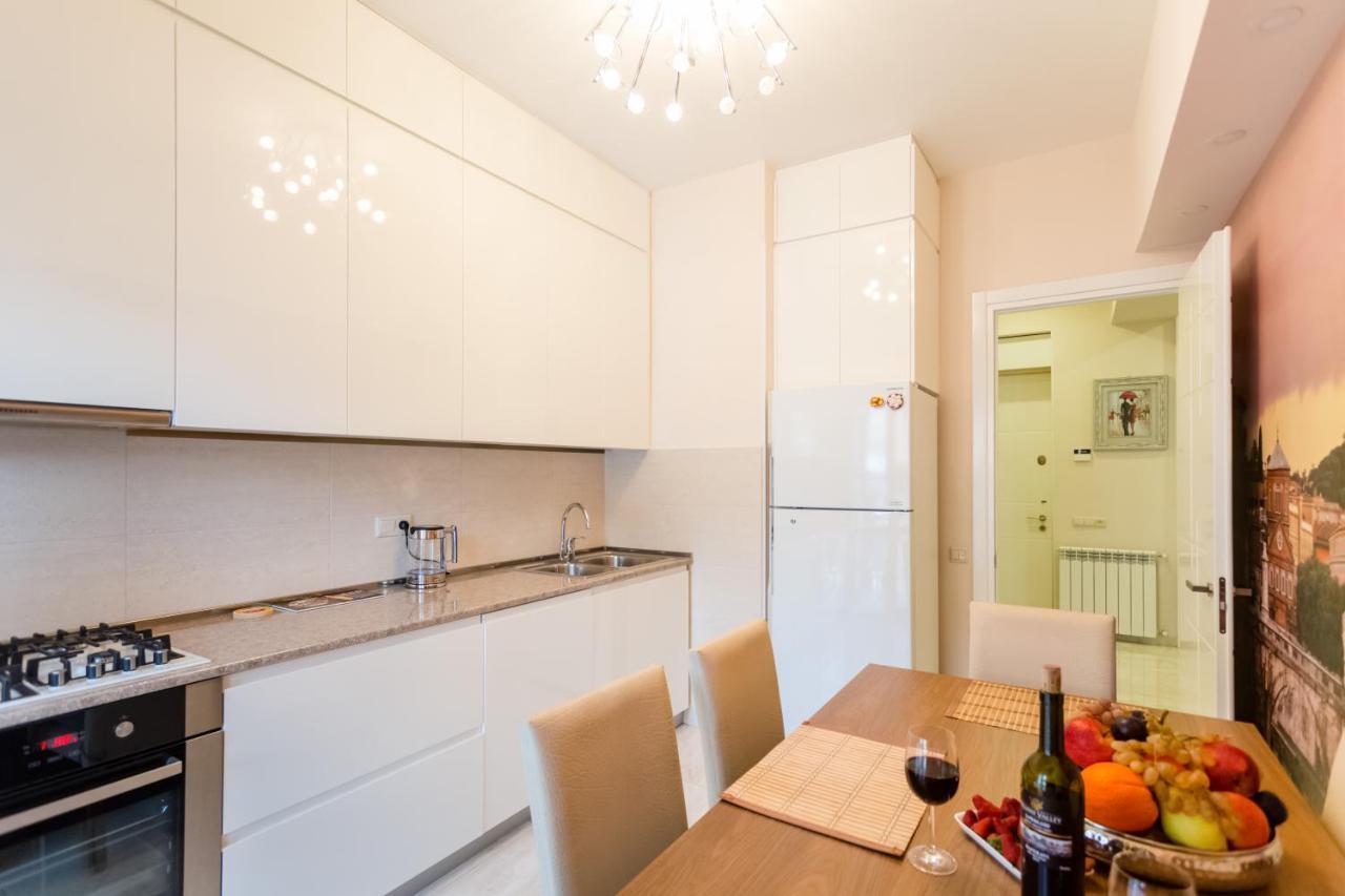 Apartment In The City Centre Ll Тбилиси Экстерьер фото